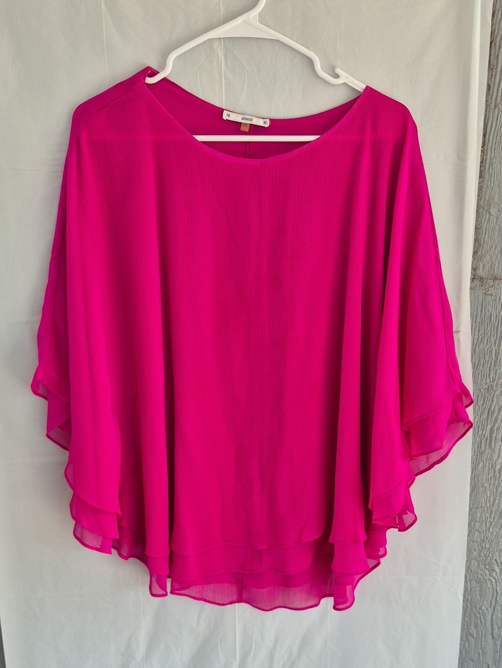 Sioni Fuchsia Chiffon Flutter-Sleeve Blouse